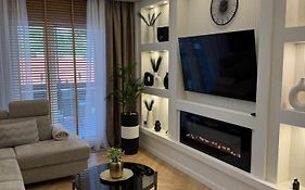 Apartament Anna De Lux z dużym tarasem